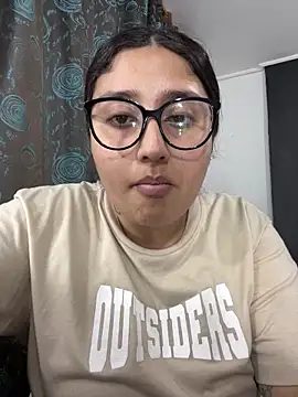 croftsmila online show from February 2026 10:44:01 PM