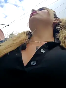 Misscata1106 online show from October 2025 07:00:01 PM