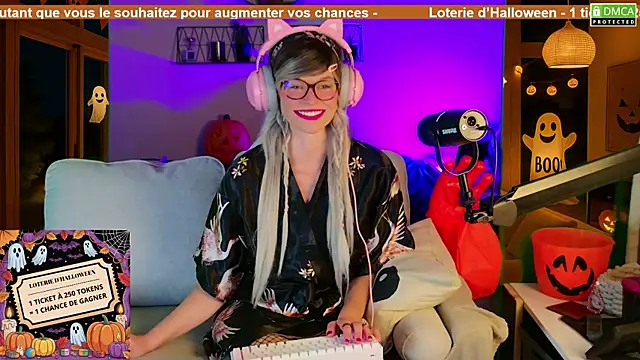 Kittychatte online show from October 2025 08:09:02 PM