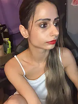 LaPetitechienne1 online show from December 2024 11:31:01 PM