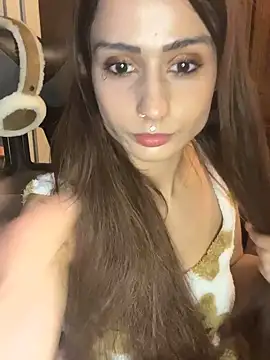 LaPetitechienne1 online show from January 2025 06:57:01 PM