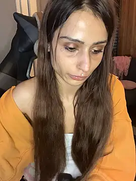 LaPetitechienne1 online show from January 2025 04:41:01 PM