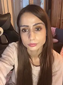 LaPetitechienne1 online show from January 2025 02:24:02 PM