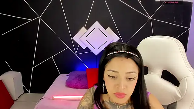 farichell online show from March 2025 08:23:02 PM