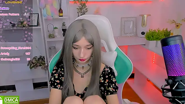 Katia Kim online show from February 2025 12:48:01 PM