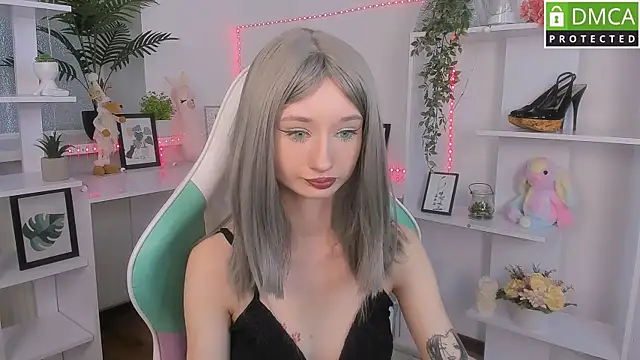 Katia Kim online show from October 2025 05:52:01 AM