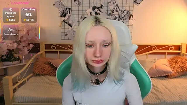 Katia Kim online show from March 2026 06:29:02 AM