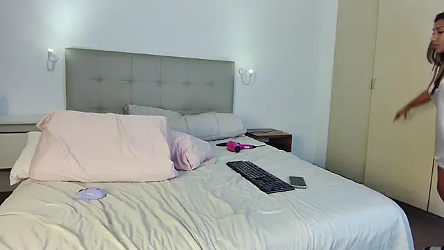 Snapshot of bl4ckdoll_ chatting on October 2025 01:41:02 AM bl4ckdoll online show from October 2025 01:41:02 AM