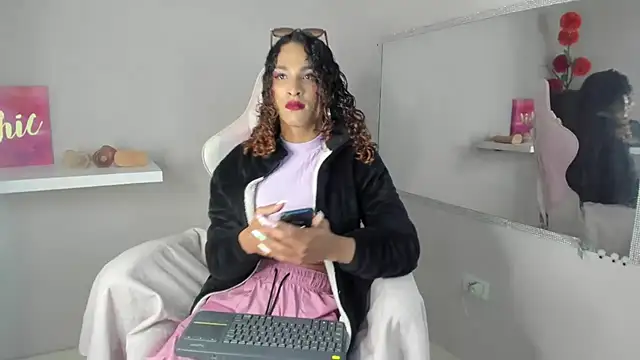 StefanyMiler online show from February 2025 12:51:01 AM