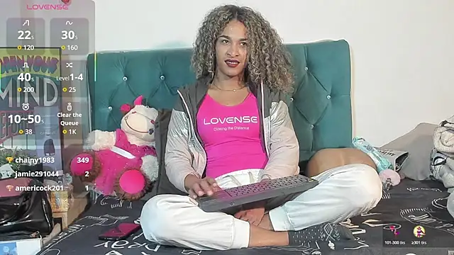 Snapshot of StefanyMiler chatting on June 2026 08:39:01 AM StefanyMiler online show from June 2026 08:39:01 AM