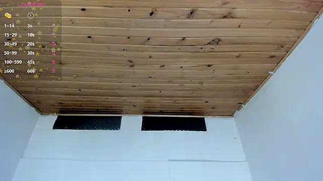 cristal  hot 1 online show from December 2024 04:02:02 AM