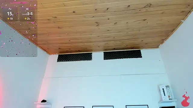 cristal  hot 1 online show from March 2025 04:05:02 AM