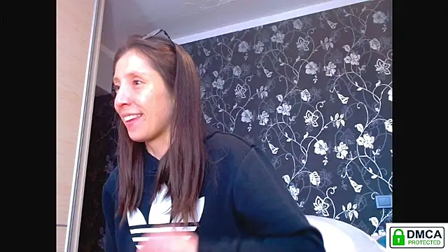 Sophi Cute online show from April 2026 12:16:02 PM