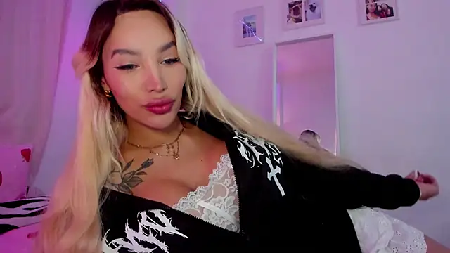  viioletweekend  online show from December 2025 11:24:01 PM