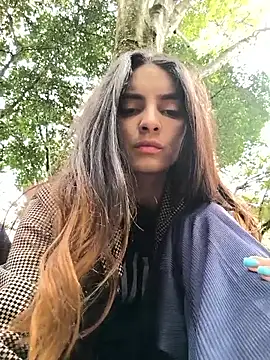 Sam Sara online show from September 2025 07:02:02 PM