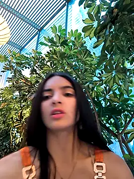 Sam Sara online show from October 2025 10:20:02 PM