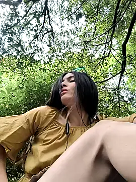 Sam Sara online show from November 2025 06:19:02 PM