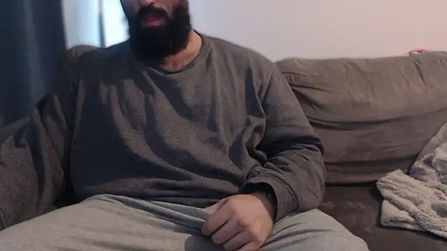 hugemachohandsome online show from December 2025 10:12:01 AM