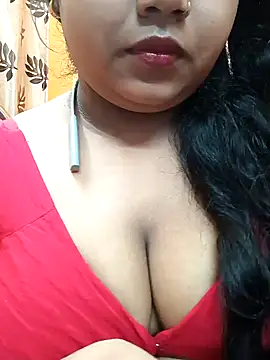 Snapshot of Sophiaboudi chatting on January 2025 05:45:02 PM Sophiaboudi online show from January 2025 05:45:02 PM