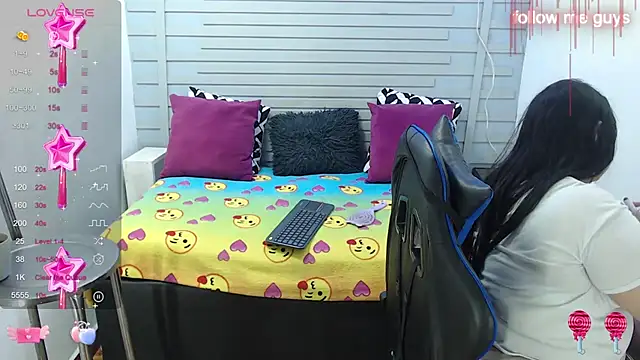 evelin zaens online show from February 2025 04:06:01 AM