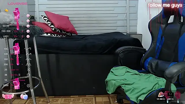 evelin zaens online show from March 2025 10:26:01 AM