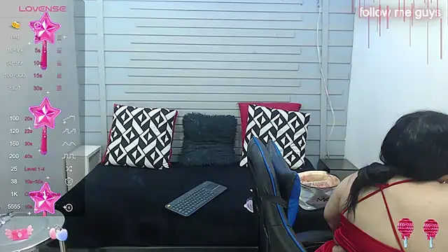 evelin zaens online show from March 2025 04:13:01 AM