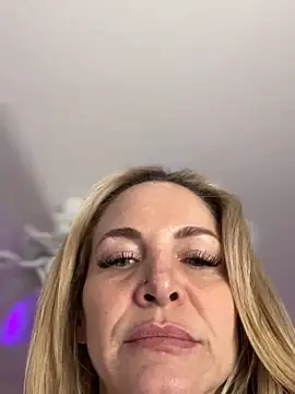 MessyNastyQueen online show from December 2024 05:15:02 PM