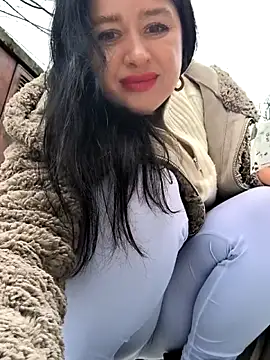 KikiXRed online show from February 2026 06:45:01 AM