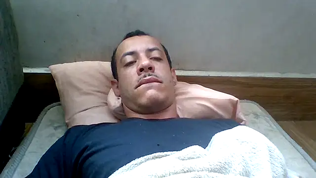 Snapshot of MachoScorpionCaralho chatting on May 2026 10:45:02 AM MachoScorpionCaralho online show from May 2026 10:45:02 AM