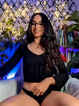 Naughty-Jessie online show from December 2024 01:03:02 AM