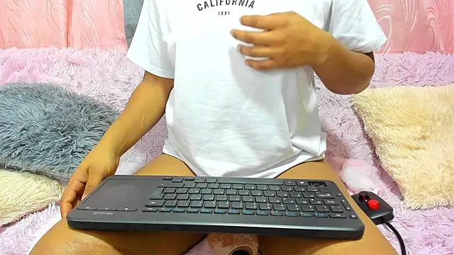 iisabella gonzalez online show from February 2025 06:47:02 AM