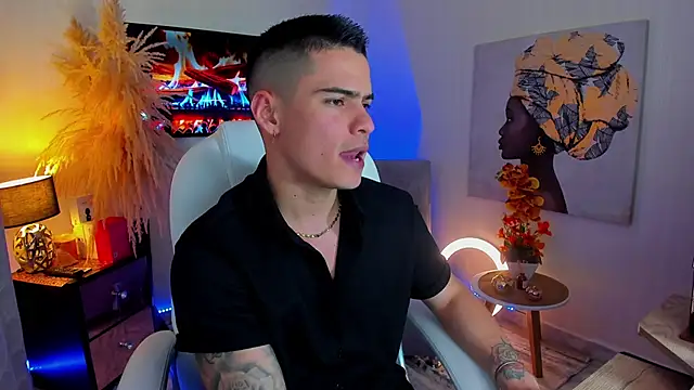 Matias Murrier online show from February 2025 02:56:02 PM