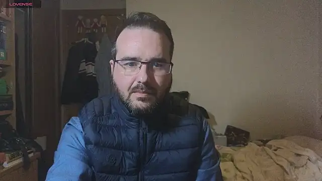 curiosillo83 online show from February 2025 09:42:02 PM