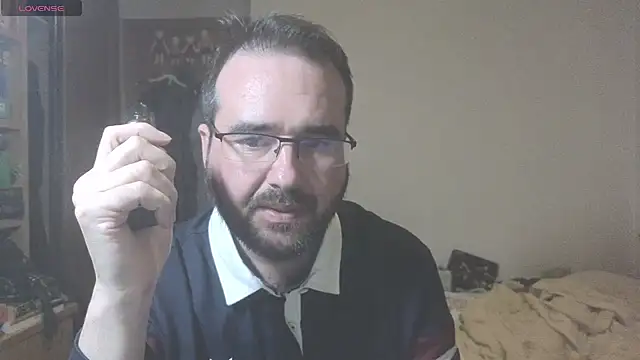 curiosillo83 online show from February 2025 02:59:02 PM