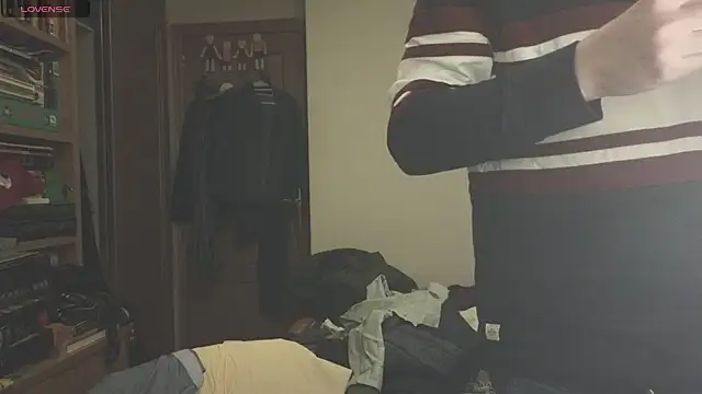 curiosillo83 online show from March 2025 06:22:01 PM