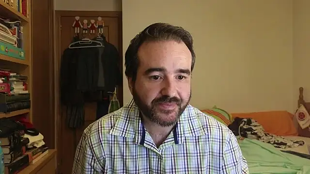 Snapshot of curiosillo83 chatting on July 2026 02:21:02 PM curiosillo83 online show from July 2026 02:21:02 PM