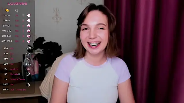 KindHazelHere  online show from February 2025 07:14:02 PM