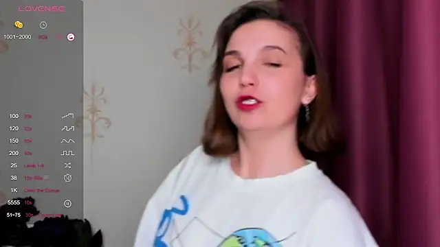 KindHazelHere  online show from February 2025 03:15:02 AM