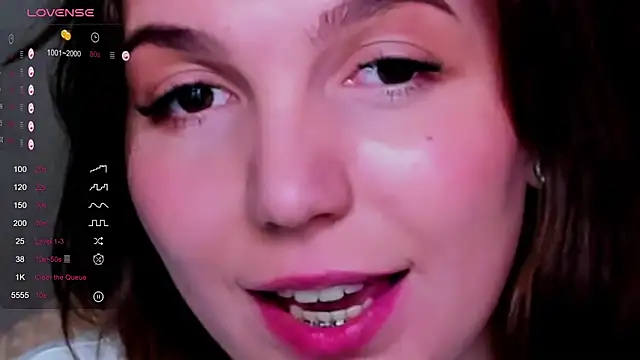 KindHazelHere  online show from March 2025 11:20:02 PM