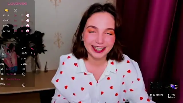 KindHazelHere  online show from September 2025 08:19:01 PM