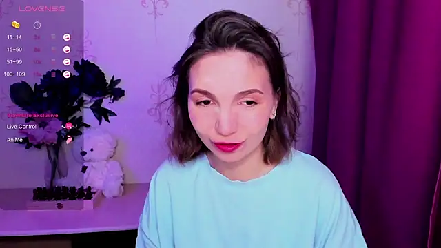 KindHazelHere  online show from February 2026 11:35:01 PM