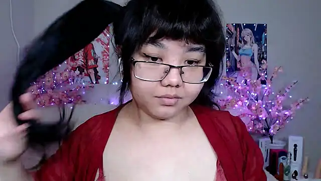 Snapshot of Moertomlly chatting on April 2026 03:32:02 AM Moertomlly online show from April 2026 03:32:02 AM