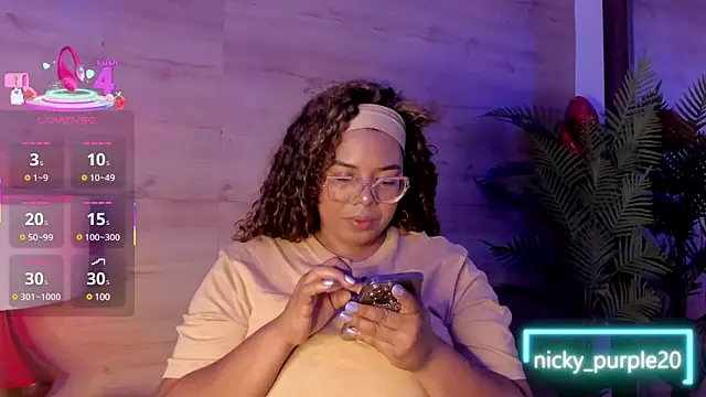  nickypurple  online show from February 2025 12:16:02 PM