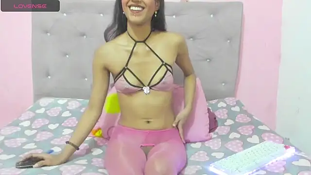 Snapshot of Ania-Ross chatting on March 2025 10:49:02 PM Ania-Ross online show from March 2025 10:49:02 PM