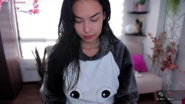 Lunlunera online show from October 2025 12:04:02 PM