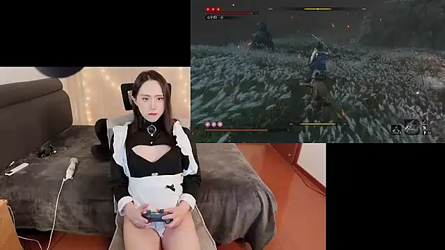 liliwang03 online show from December 2024 04:40:02 PM