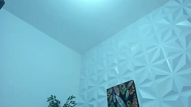 Hellen Sky online show from March 2025 06:10:02 PM