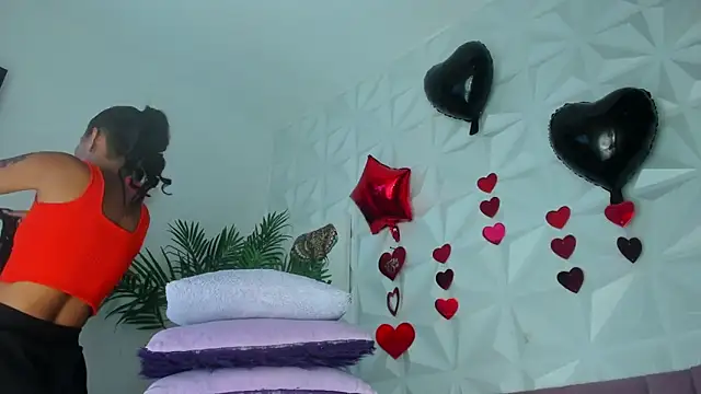 Hellen Sky online show from April 2026 07:08:01 PM