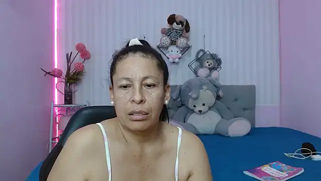 Snapshot of mature_martina chatting on May 2026 10:53:02 AM mature martina online show from May 2026 10:53:02 AM