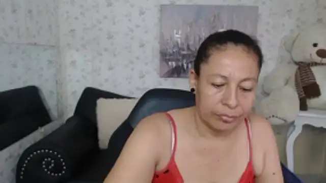 Snapshot of mature_martina chatting on May 2026 08:16:02 PM mature martina online show from May 2026 08:16:02 PM